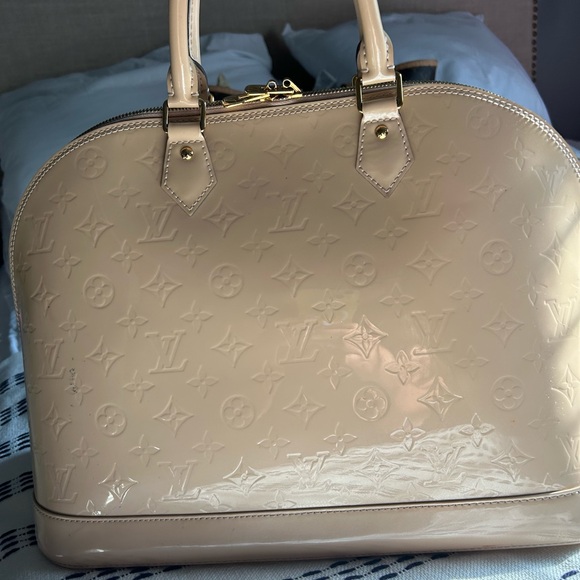 Authentic Louis Vuitton Alma Vernis Gm - Picture 6 of 16